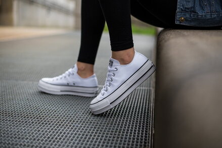 Dámske tenisky Chuck Taylor All Star Lift Clean CONVERSE